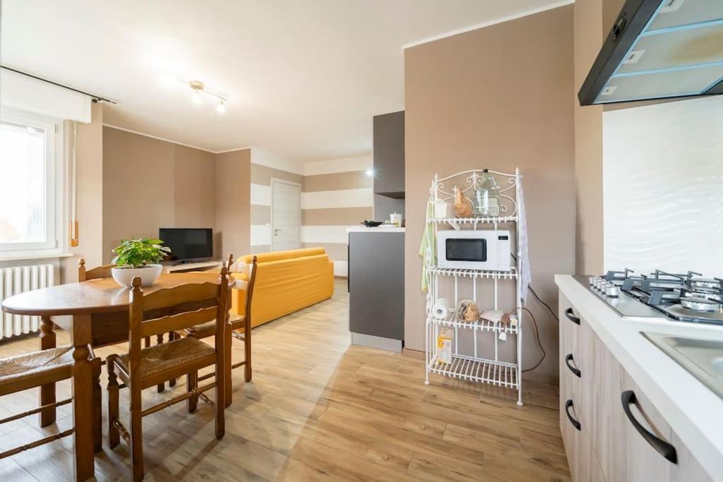 Appartement Bella Borgo à Borgo San Dalmazzo Extérieur photo